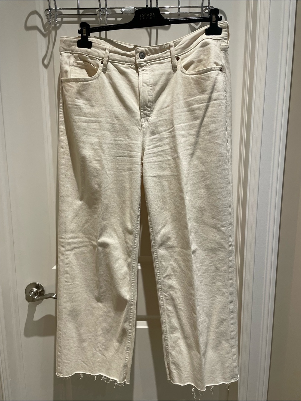 Old Navy Women's Cream Straight-Leg Jeans